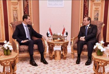 على هامش اعمال قمة الرياض.. الرئيس الاسد يلتقي بالرئيس المصري