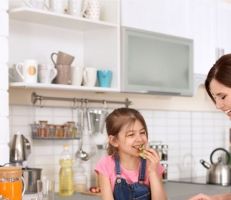 أهم العناصر التي توفر التغذية المتوازنة لطفلك في المدرسة