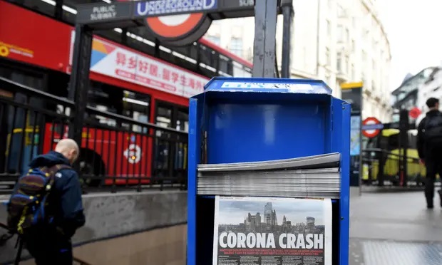 انخفاض مبيعات الصحف المحلية في بريطانيا في ظل إغلاق فيروس كورونا