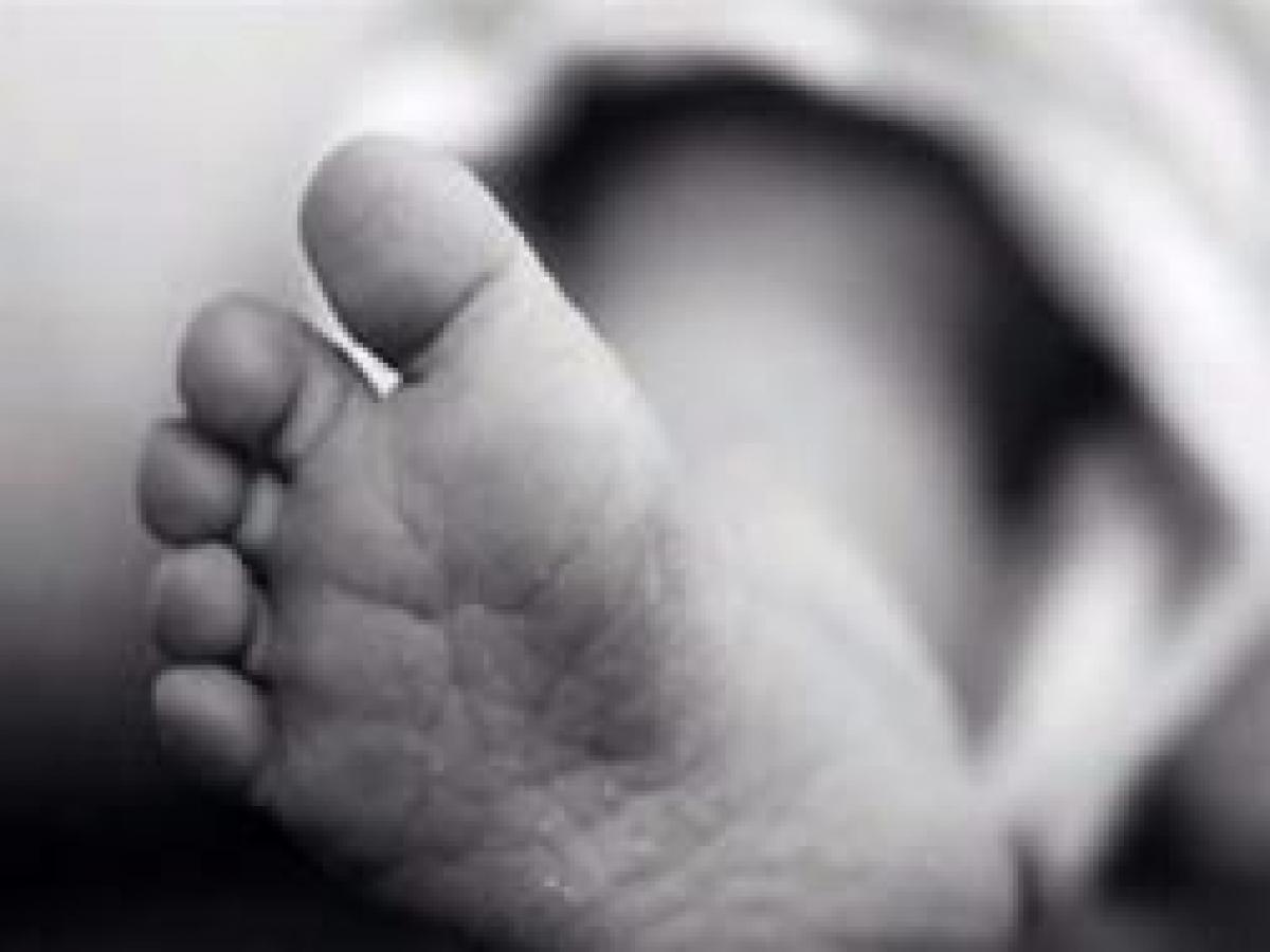 سيدة مصرية تقتل ابنها الرضيع بعد فشلها في استخراج شهادة ميلاد