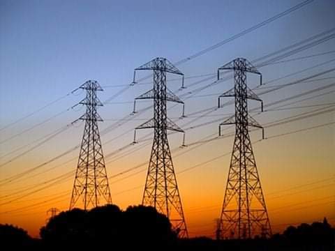 لبنان متردد باستيراد الكهرباء السورية بسبب "قيصر"