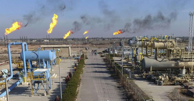 العراق يخطط للتعاقد مع شركات عالمية لاستثمار الغاز لتوليد الكهرباء وسد متطلبات الاستهلاك المحلي
