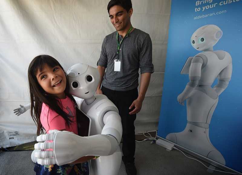 علماء يطورون قلب ذكي يساعد الروبوتات في التعرف على أفكار الإنسان!