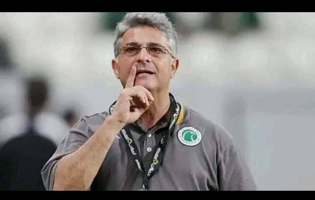 اتحاد كرة القدم السوري يقرر مقاضاة المدرب البرازيلي ماركوس باكيتا لإخلاله بشروط العقد!
